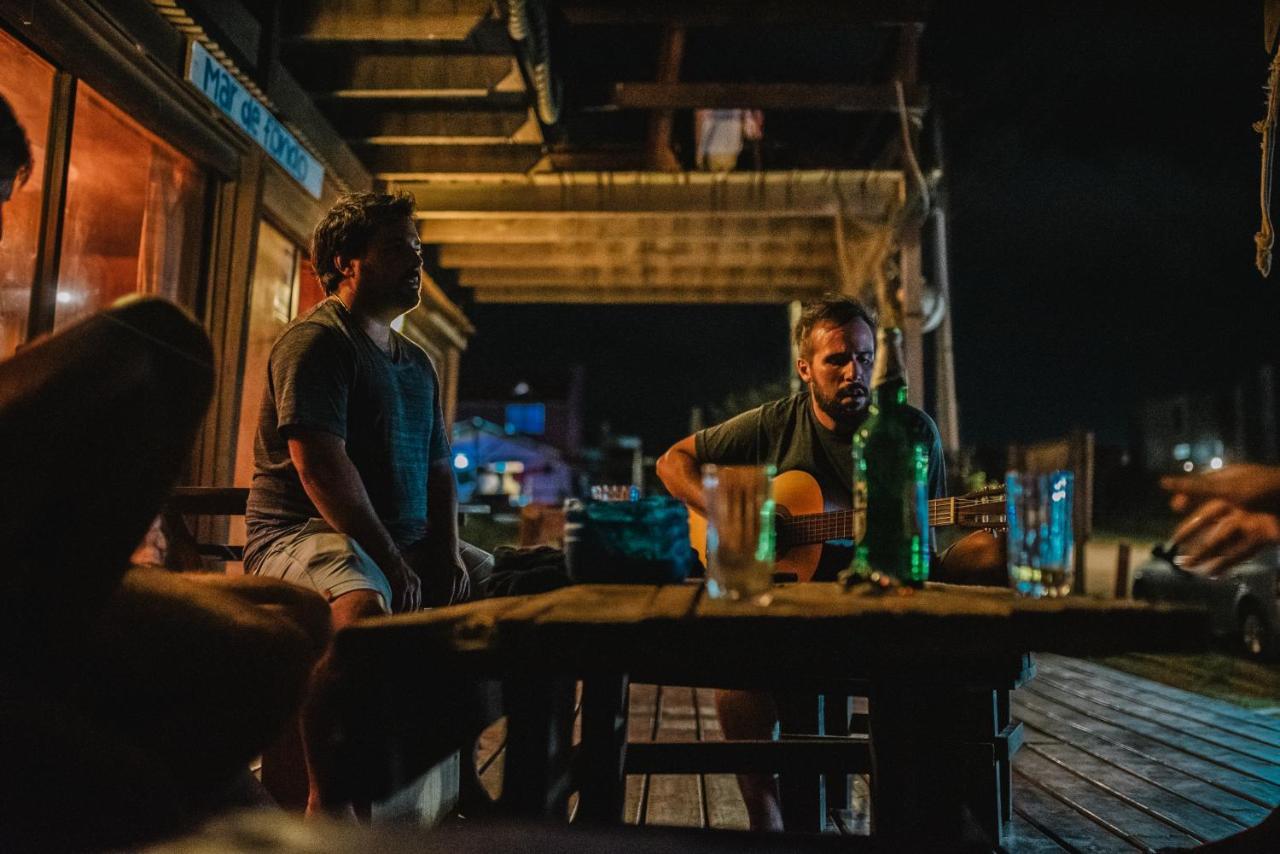 Mar De Fondo Hostel Punta Del Diablo Dış mekan fotoğraf